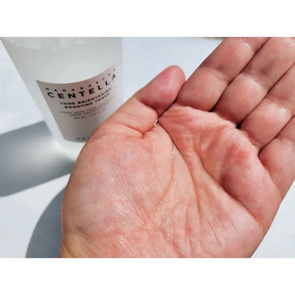 تونر بوستر ضد لک و روشن کننده سنتلا اسکین ۱۰۰۴