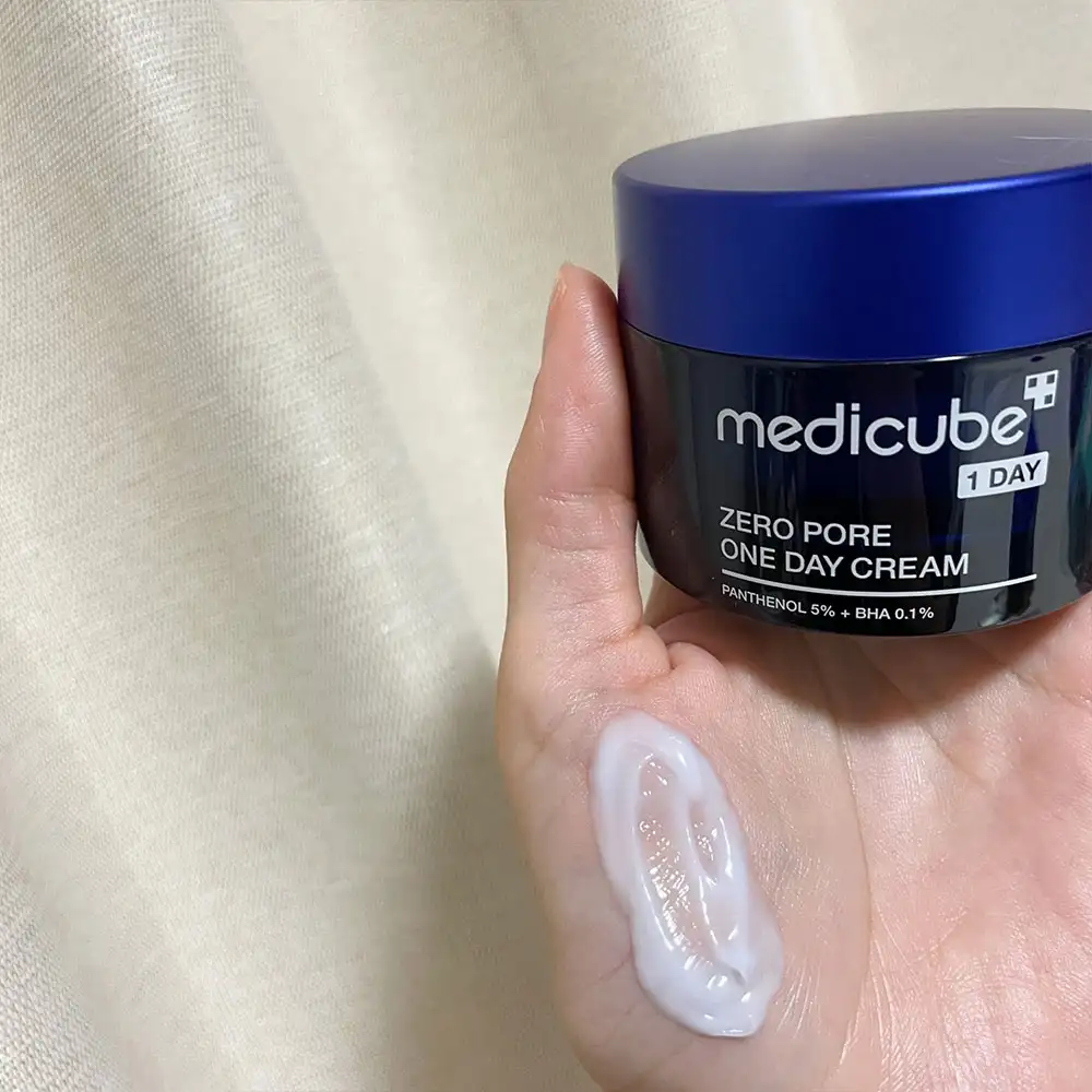 کرم وان دی کنترل منافذ و مرطوب کننده مدی کیوب اصل مدل MEDICUBE Zero Pore One Day Cream