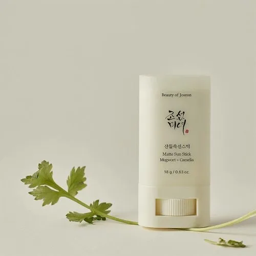ضد آفتاب استیکی مات کننده بیوتی آف جوسان Beauty Of Joseon Matte Sun Stick MugwortCamelia SPF 50