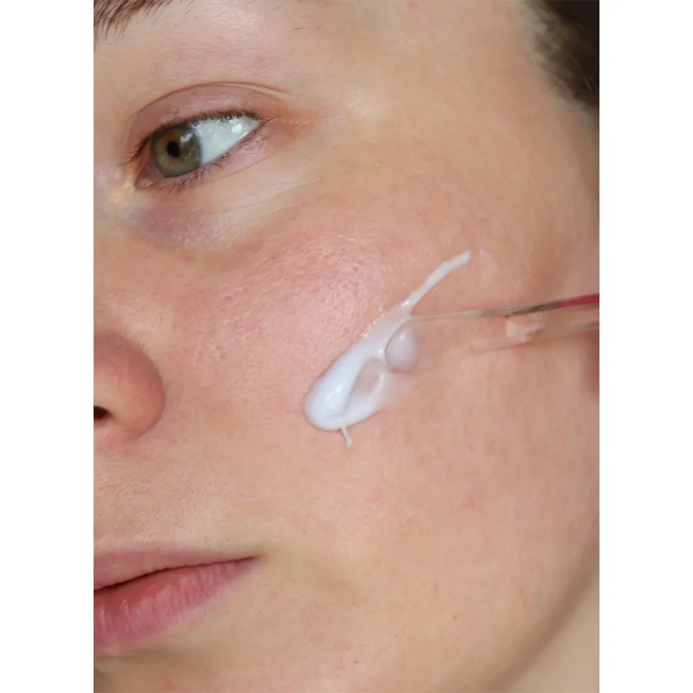 اسک خواب ترمیم کننده و جوانساز حلزون و آزولن تیام TIAM Snail Azulene Sleeping Mask