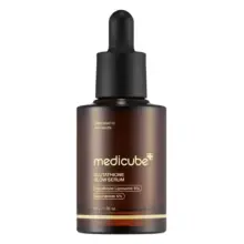 سرم جوانساز گلوتاتیون مدی کیوب اصل مدل Medicube AGE-R Glutathione Glow Ampoule مناسب روشن‌کنندگی، کاهش لک ظاهری، افزایش شفافیت، آبرسانی، بهبود الاستیسیته و ایجاد جلوه پوست شیشه‌ای