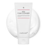 فوم پاک کننده سالیسیلیک اسید مدی کیوب اصل مدل Medicube Red Foam Cleanser، شوینده کره‌ای مناسب پوست حساس و مستعد جوش برای پاکسازی عمیق آلودگی، چربی اضافی، باقی‌مانده آرایش و کمک به شفافیت و طراوت پوست