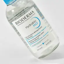 میسلار واتر مرطوب کننده و پاک کننده آرایش بایودرما هیدرابیو Bioderma Hydrabio H2O 500ml برای پوست حساس و دهیدراته
