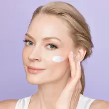 کرم-آبرسان-و-ضد-چروک-روز-هیالورون-لورال-LOreal-Hyaluron-Specialist-HA-Replumping-Moisturizing-Care-Day-SPF20-
