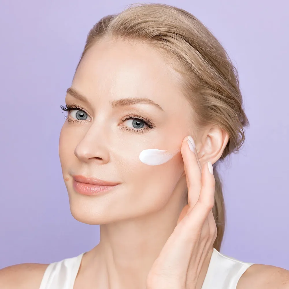 کرم-آبرسان-و-ضد-چروک-روز-هیالورون-لورال-LOreal-Hyaluron-Specialist-HA-Replumping-Moisturizing-Care-Day-SPF20-